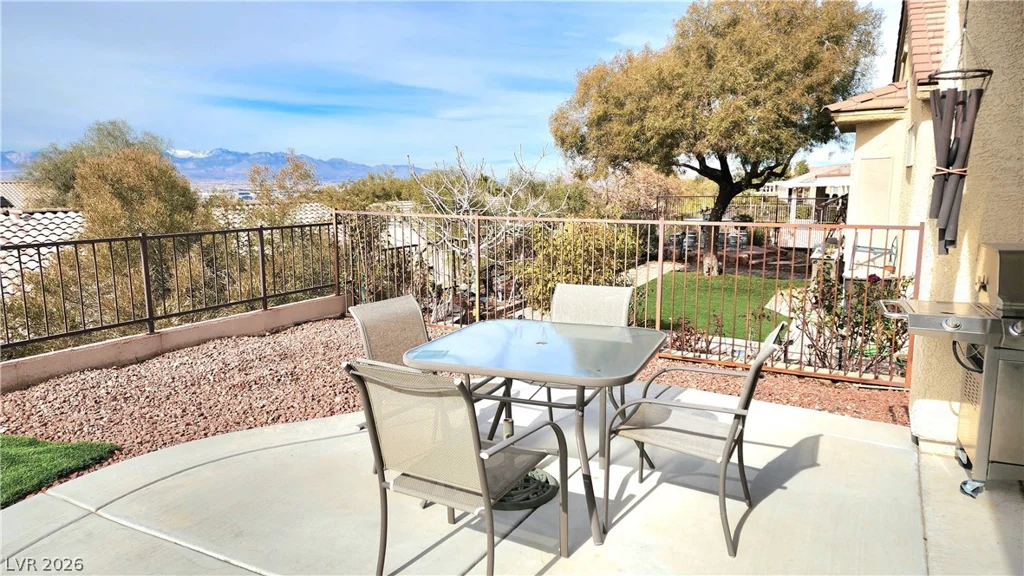 2077 Wildwood Lake, Henderson, NV 89052