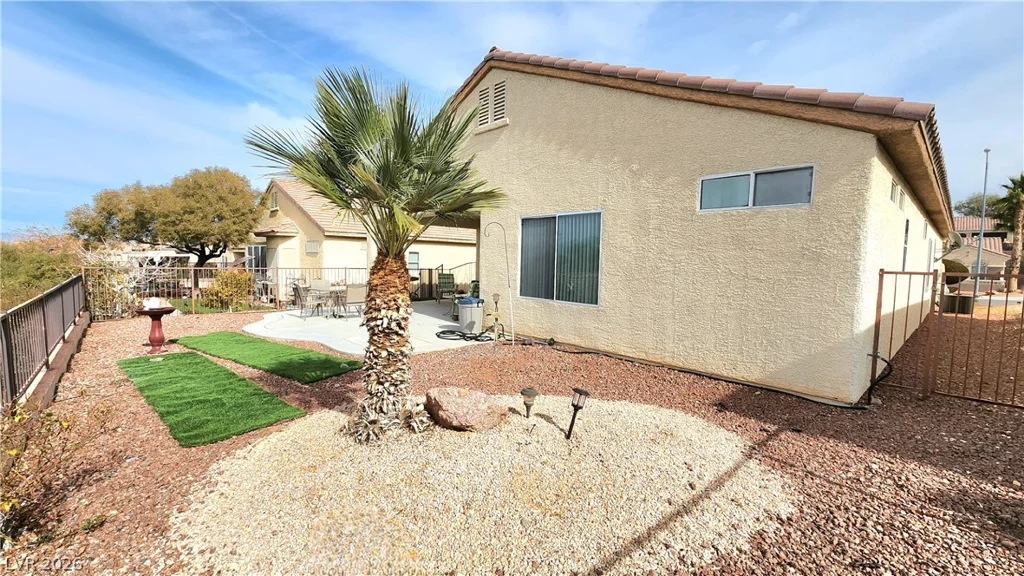 2077 Wildwood Lake, Henderson, NV 89052
