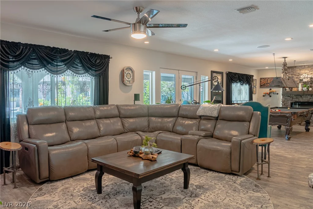 2925 Thurman, Las Vegas, NV 89120