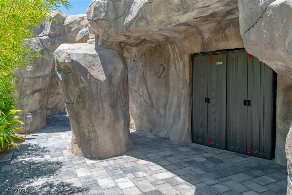 2925 Thurman, Las Vegas, NV 89120