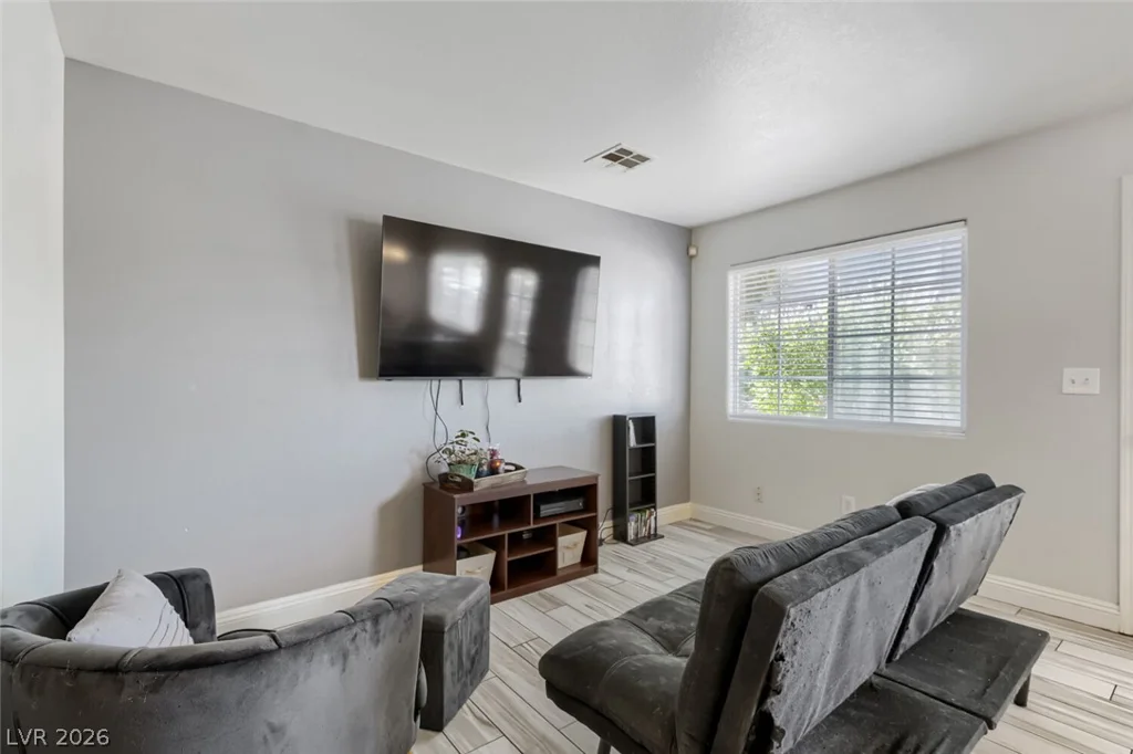 5330 Charleston, Las Vegas, NV 89142