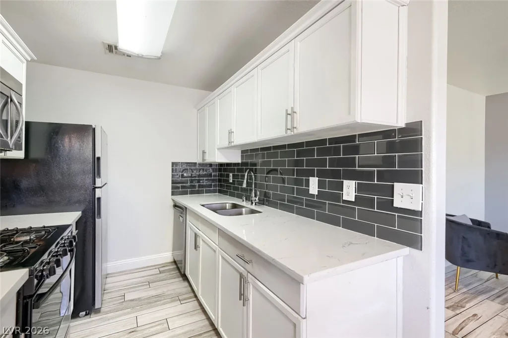 5330 Charleston, Las Vegas, NV 89142