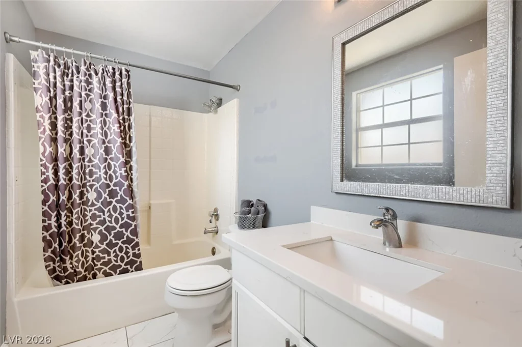 5330 Charleston, Las Vegas, NV 89142