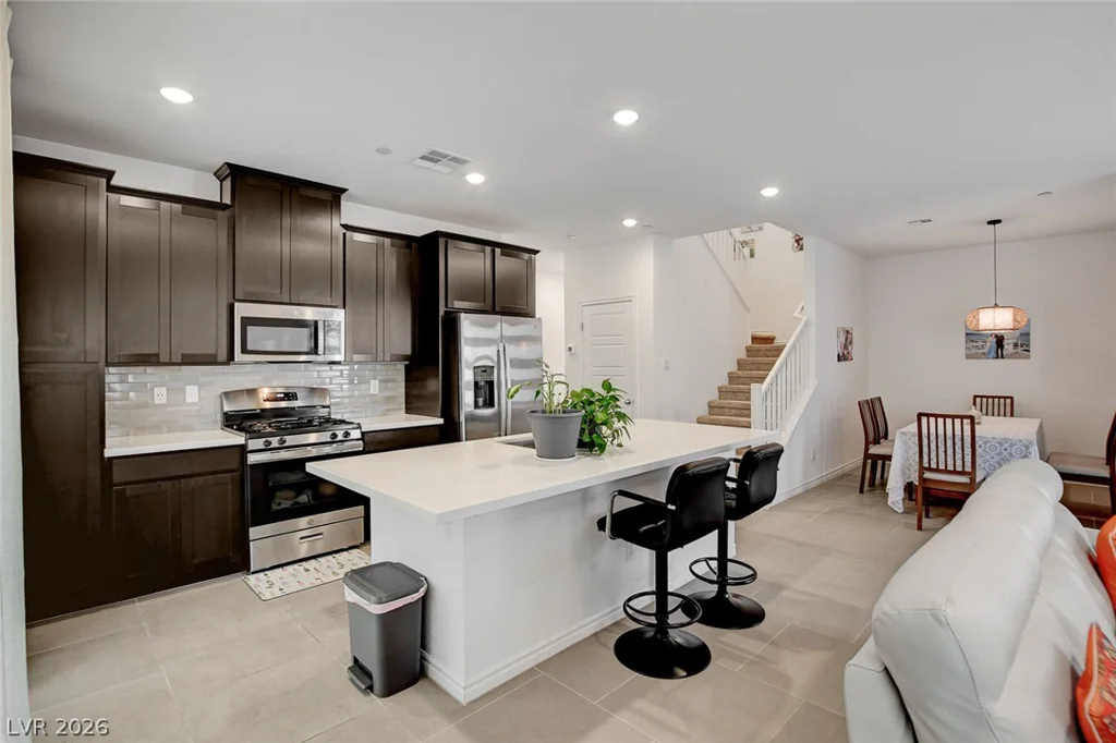 600 Carriage Hill, Las Vegas, NV 89138