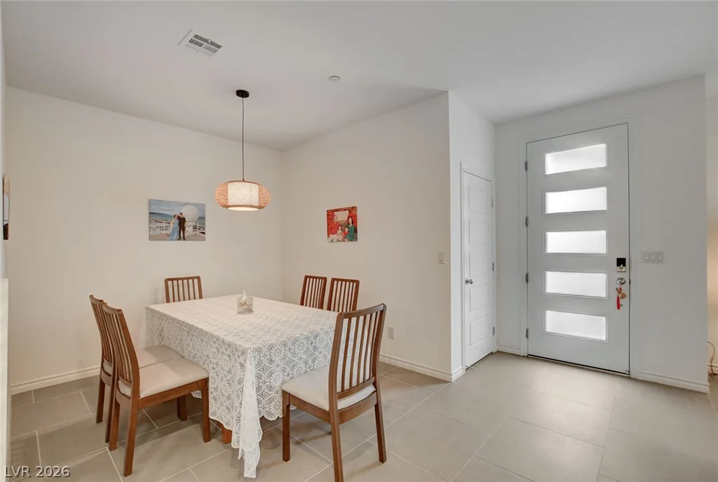 600 Carriage Hill, Las Vegas, NV 89138