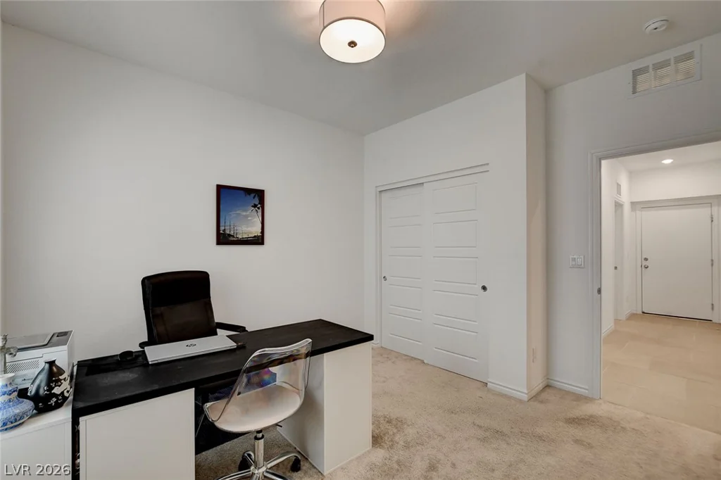 600 Carriage Hill, Las Vegas, NV 89138