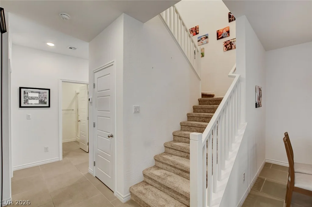 600 Carriage Hill, Las Vegas, NV 89138