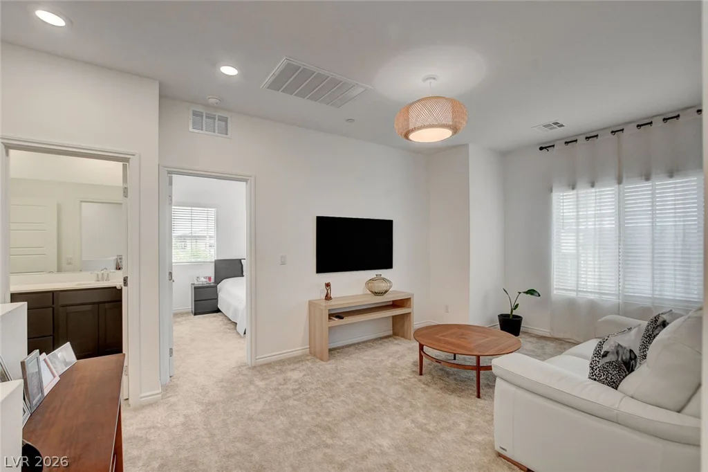600 Carriage Hill, Las Vegas, NV 89138