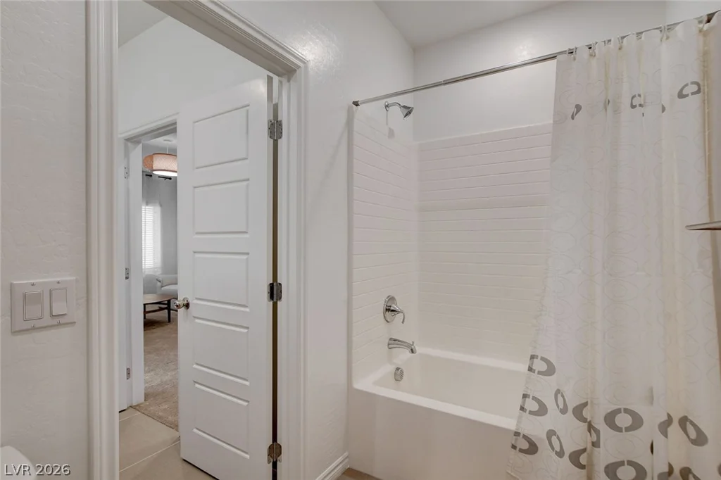 600 Carriage Hill, Las Vegas, NV 89138