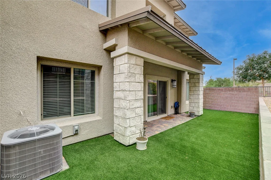 600 Carriage Hill, Las Vegas, NV 89138