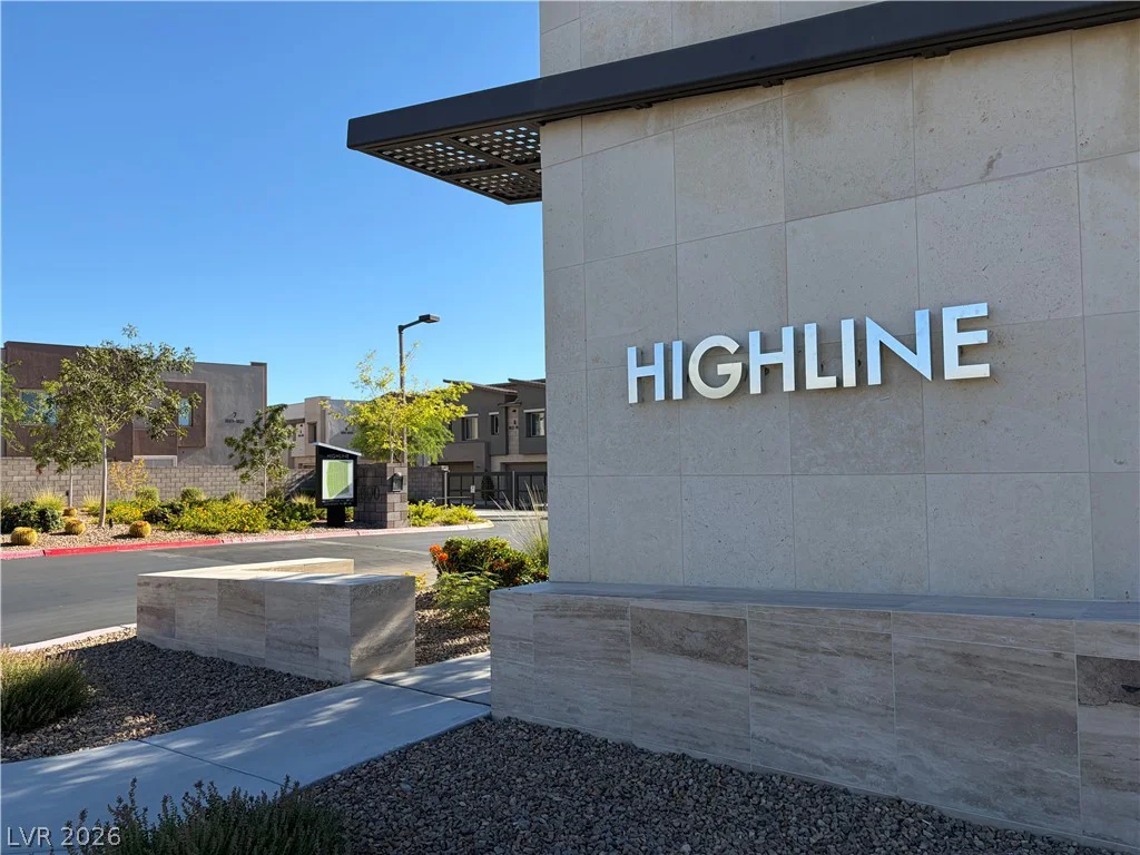 600 Carriage Hill, Las Vegas, NV 89138