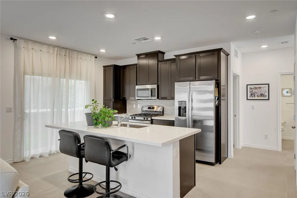 600 Carriage Hill, Las Vegas, NV 89138