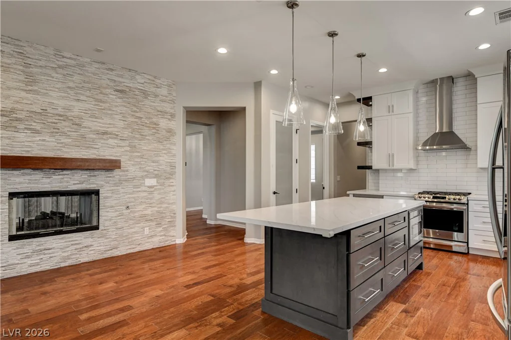 3374 Garden Shower, Las Vegas, NV 89135