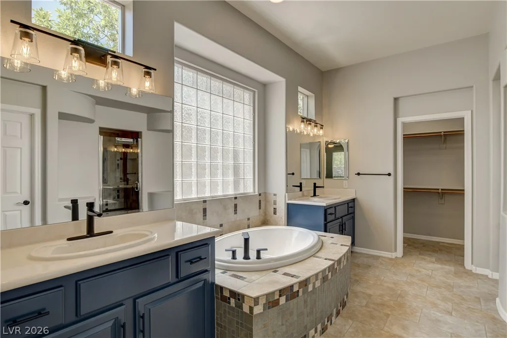 3374 Garden Shower, Las Vegas, NV 89135