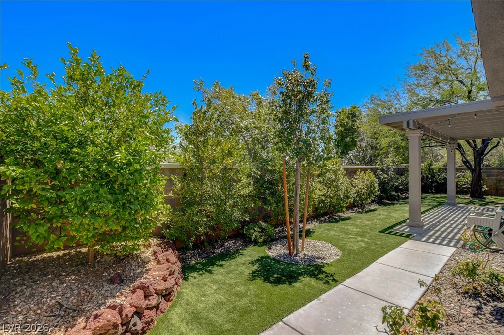 3374 Garden Shower, Las Vegas, NV 89135