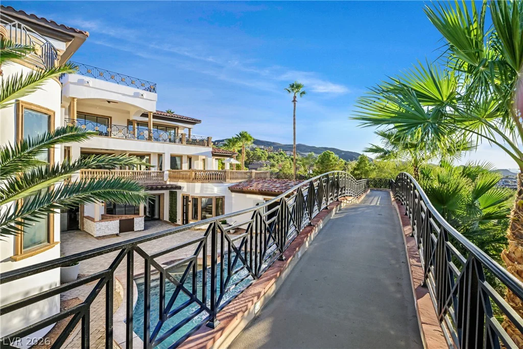 8 Rue Mediterra, Henderson, NV 89011