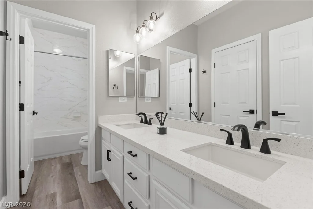 9907 Ridge Manor, Las Vegas, NV 89148