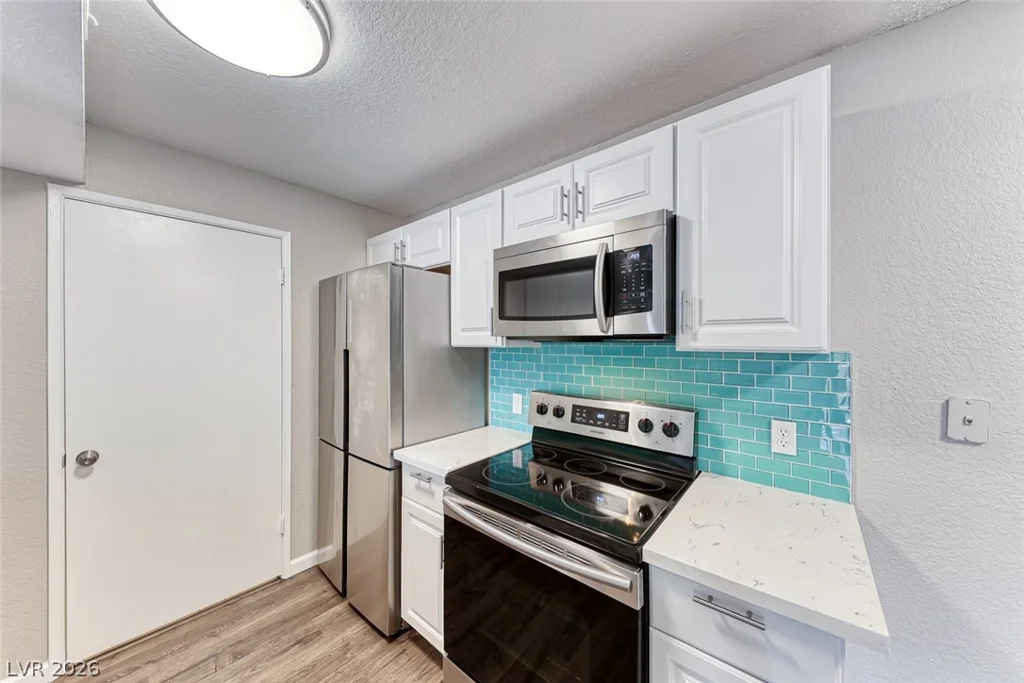211 Mission Laguna, Las Vegas, NV 89107