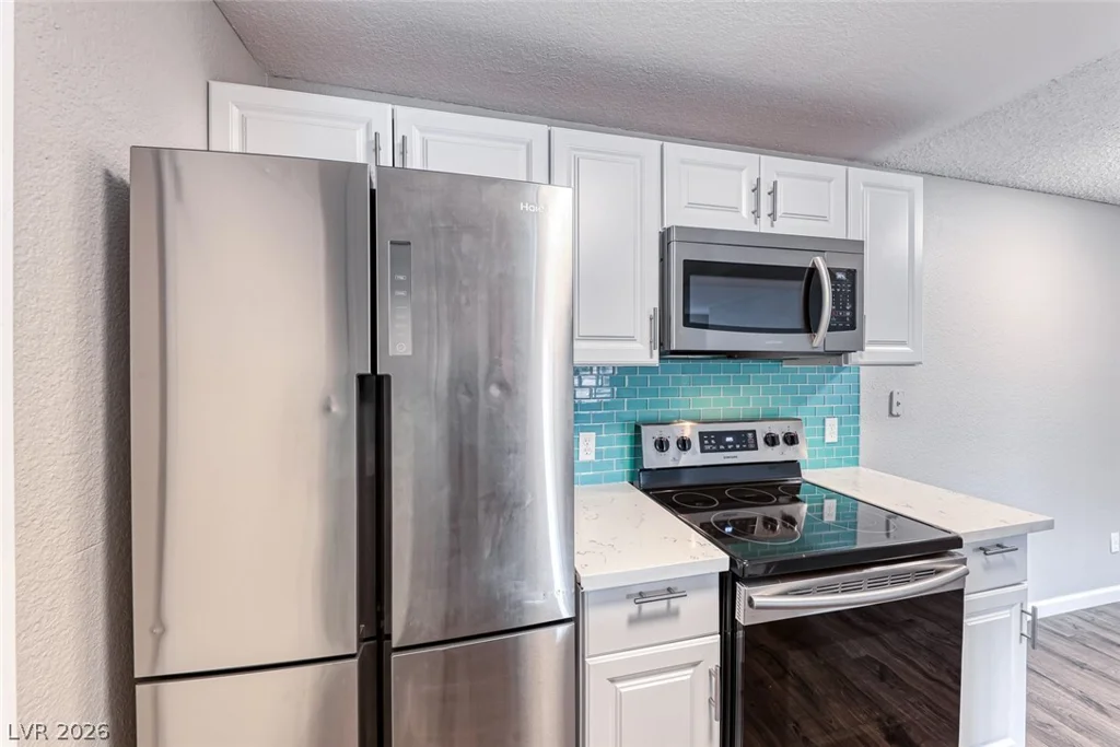 211 Mission Laguna, Las Vegas, NV 89107