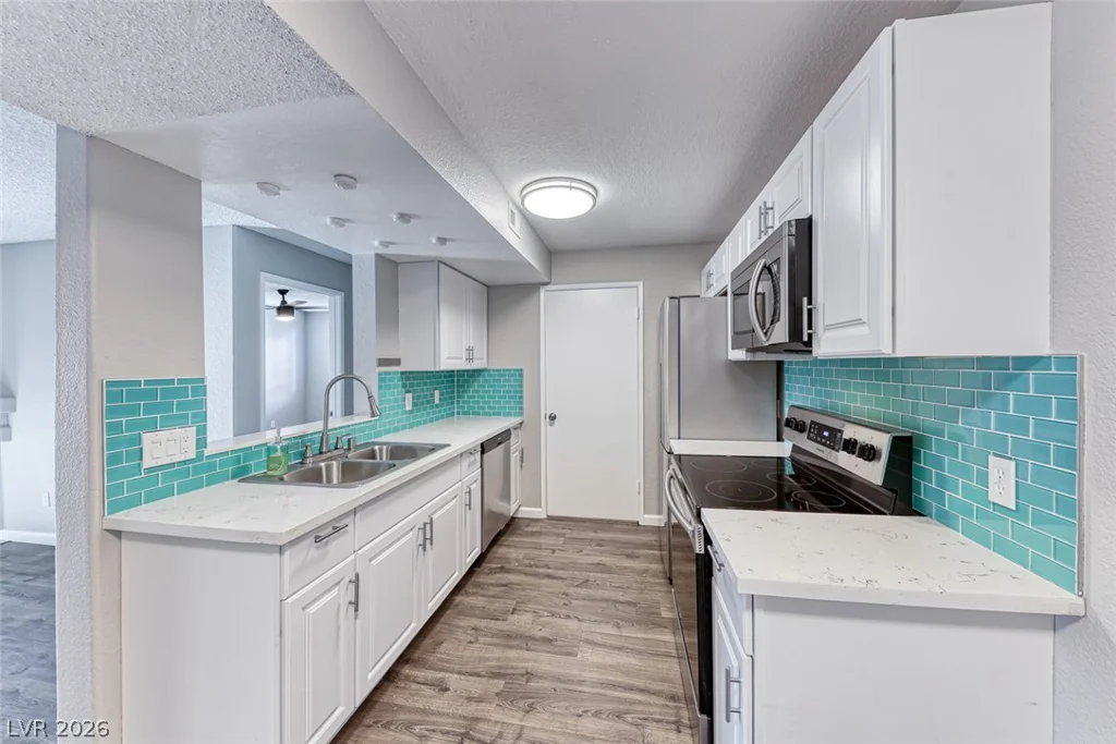 211 Mission Laguna, Las Vegas, NV 89107