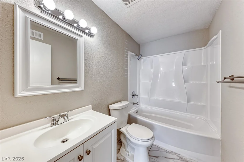 211 Mission Laguna, Las Vegas, NV 89107