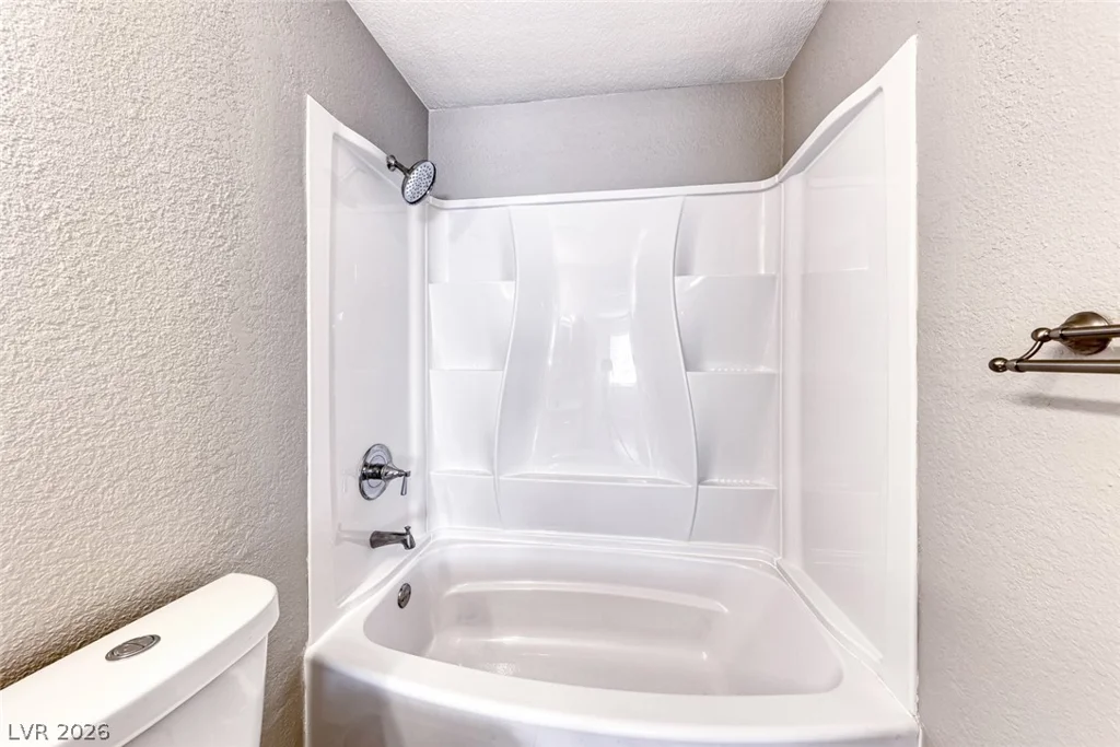 211 Mission Laguna, Las Vegas, NV 89107