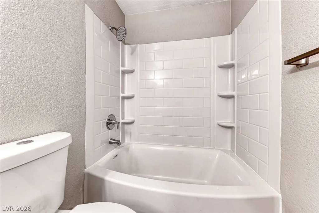 211 Mission Laguna, Las Vegas, NV 89107