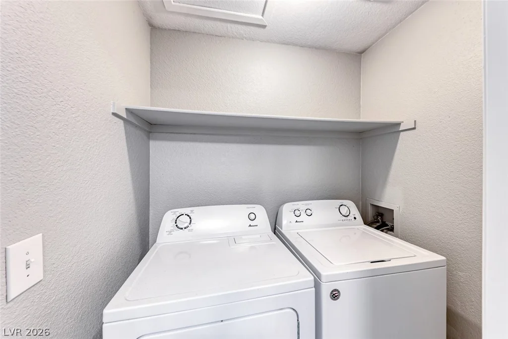 211 Mission Laguna, Las Vegas, NV 89107