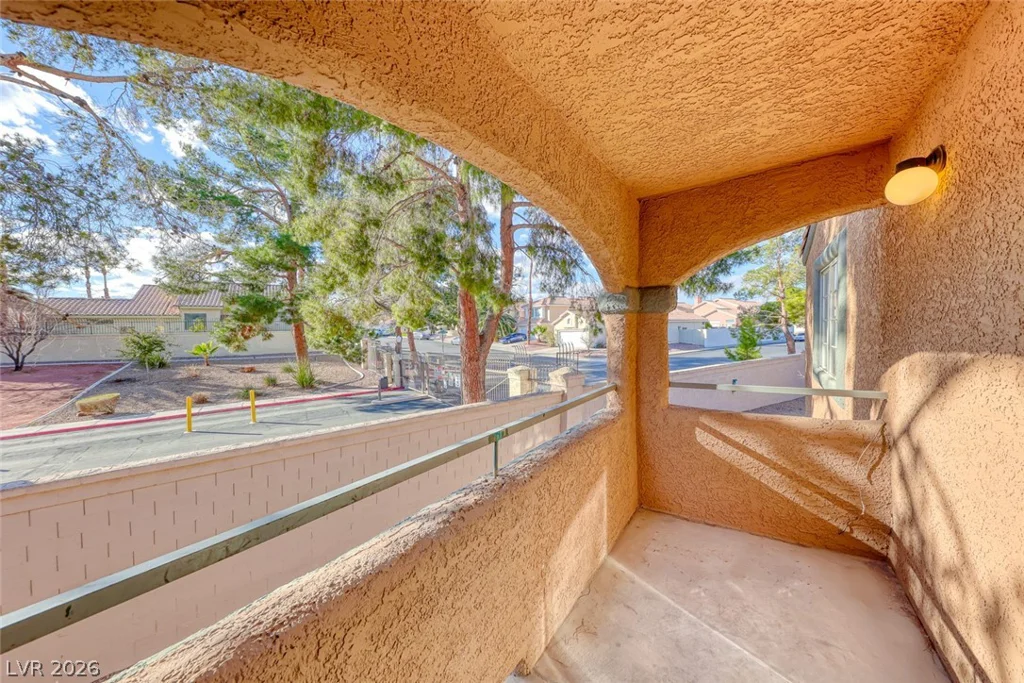 211 Mission Laguna, Las Vegas, NV 89107