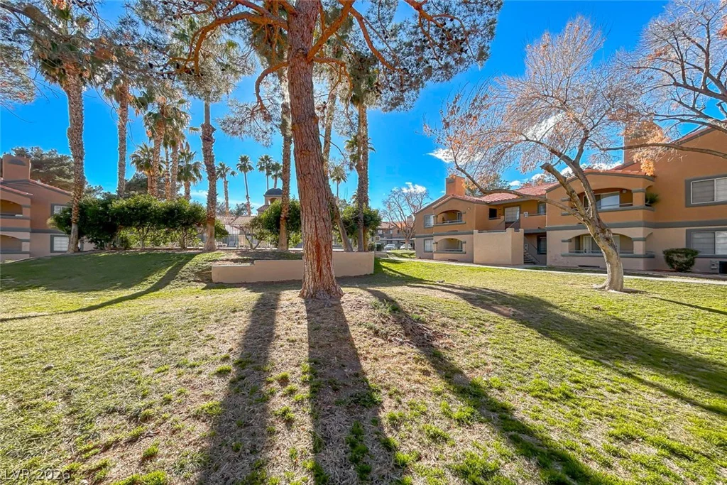211 Mission Laguna, Las Vegas, NV 89107
