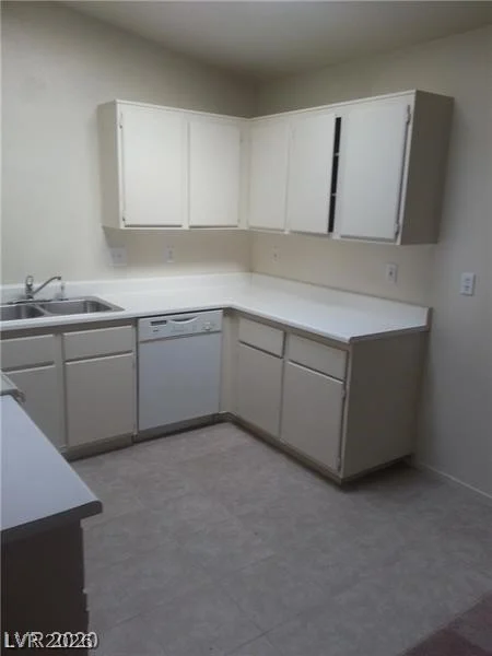 2301 Shady Hill, Las Vegas, NV 89106