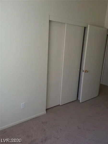 2301 Shady Hill, Las Vegas, NV 89106