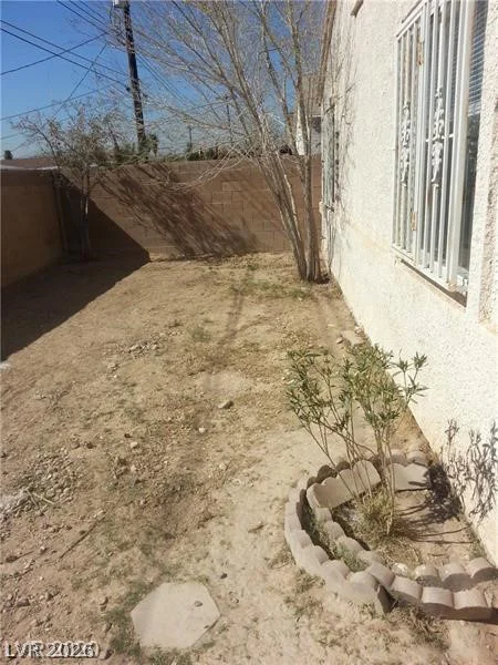 2301 Shady Hill, Las Vegas, NV 89106