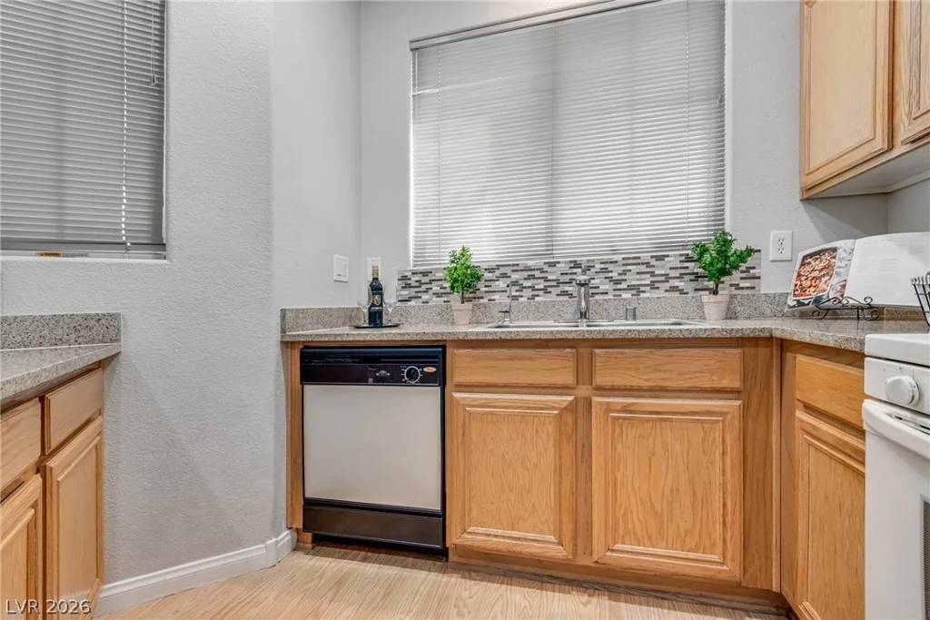 3924 Lazy Pine, Las Vegas, NV 89108