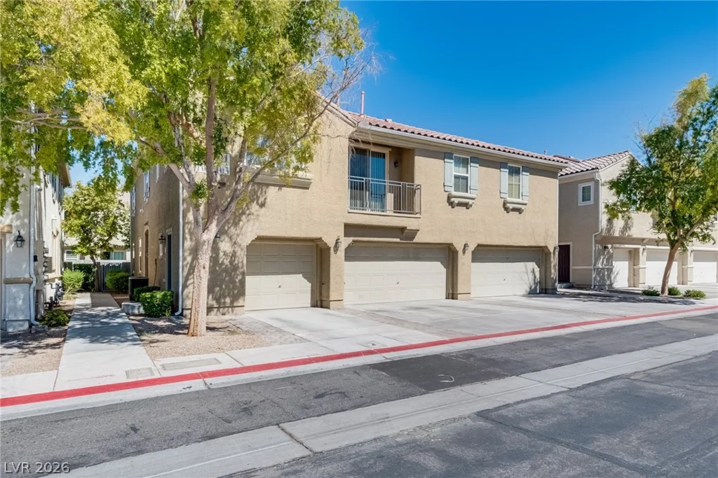 3924 Lazy Pine, Las Vegas, NV 89108