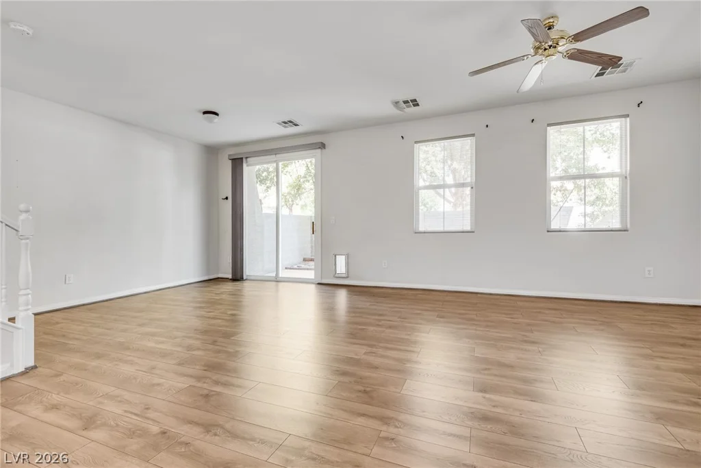 3924 Lazy Pine, Las Vegas, NV 89108