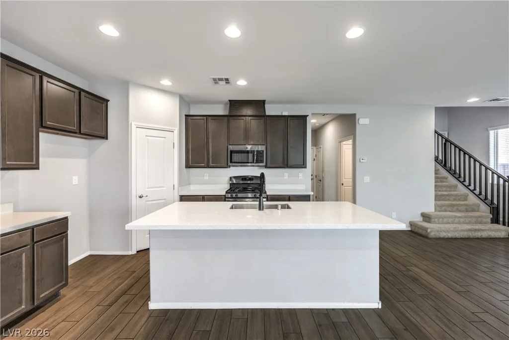 8686 Windy Canyon, Las Vegas, NV 89113