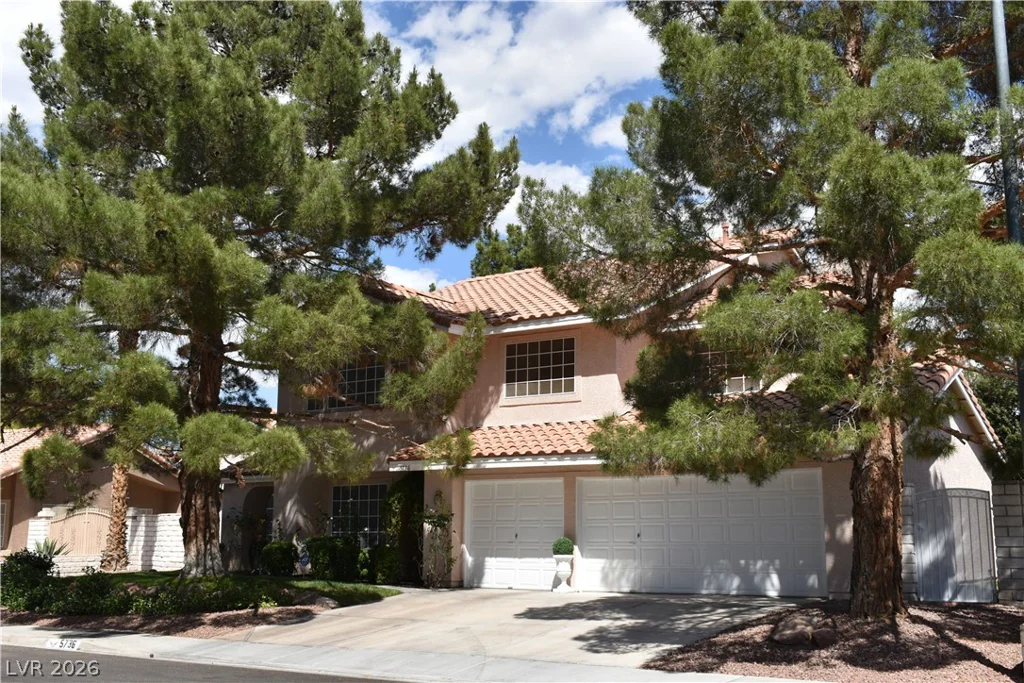 5736 Willowcreek, North Las Vegas, NV 89031
