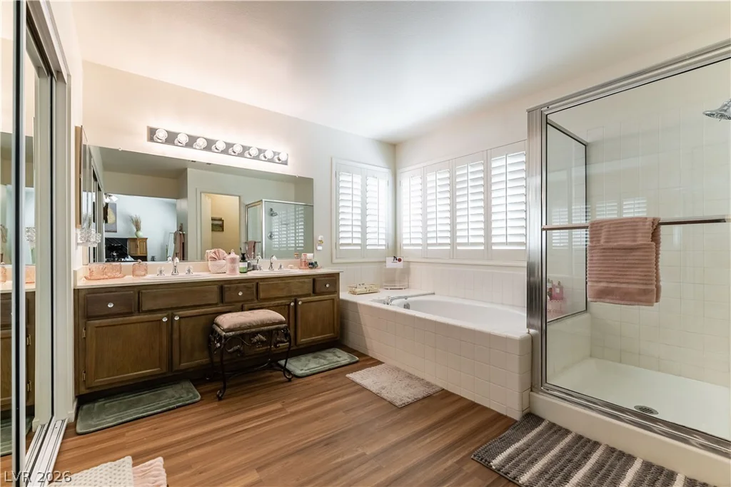 5736 Willowcreek, North Las Vegas, NV 89031