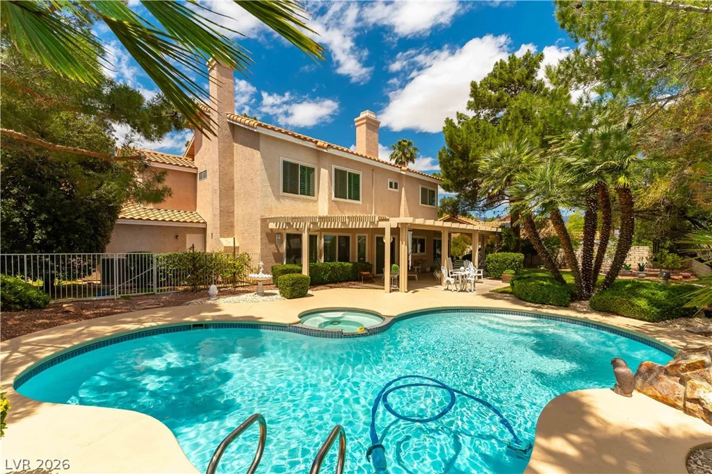 5736 Willowcreek, North Las Vegas, NV 89031
