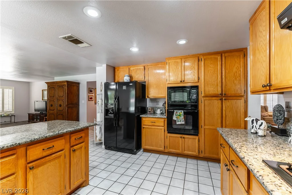 5736 Willowcreek, North Las Vegas, NV 89031