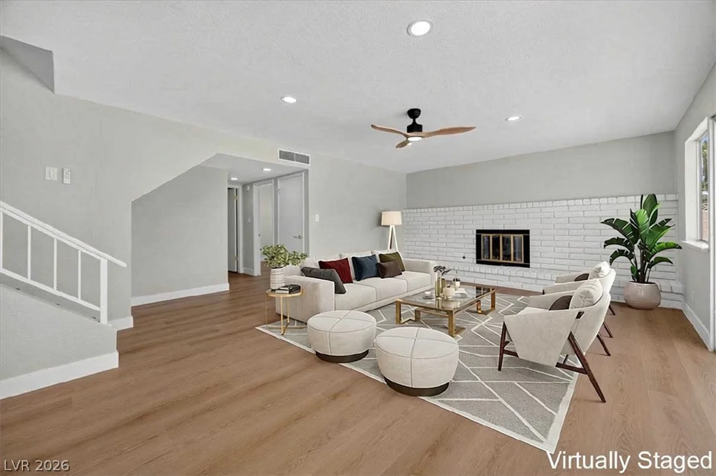 3842 Higley, Las Vegas, NV 89103