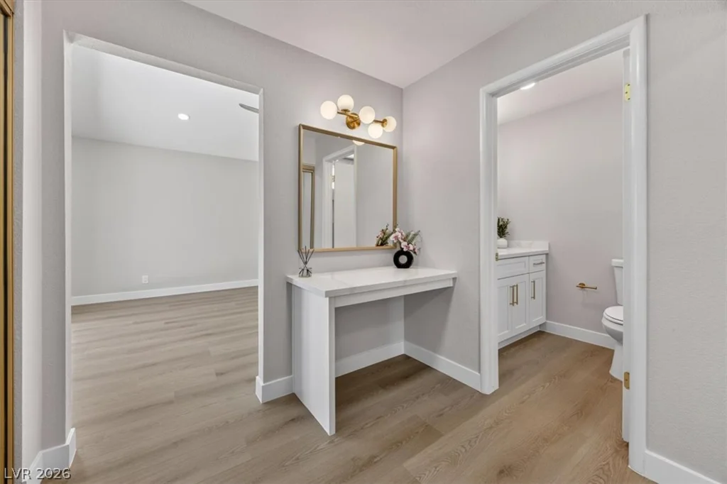 3842 Higley, Las Vegas, NV 89103