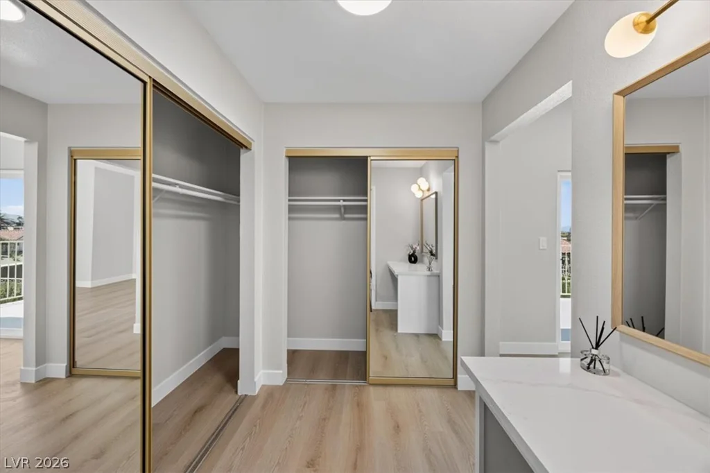 3842 Higley, Las Vegas, NV 89103