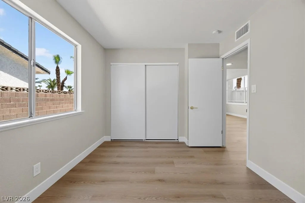 3842 Higley, Las Vegas, NV 89103