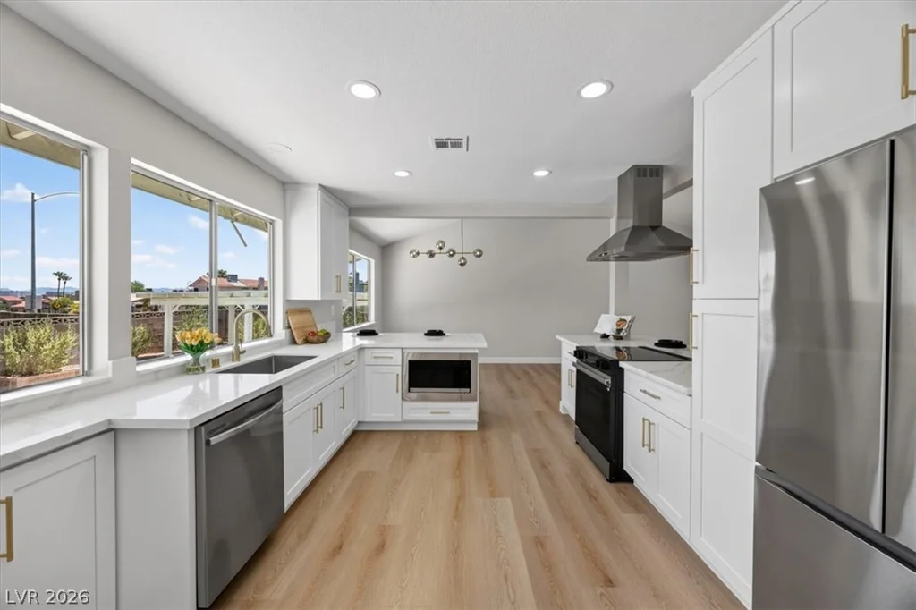 3842 Higley, Las Vegas, NV 89103