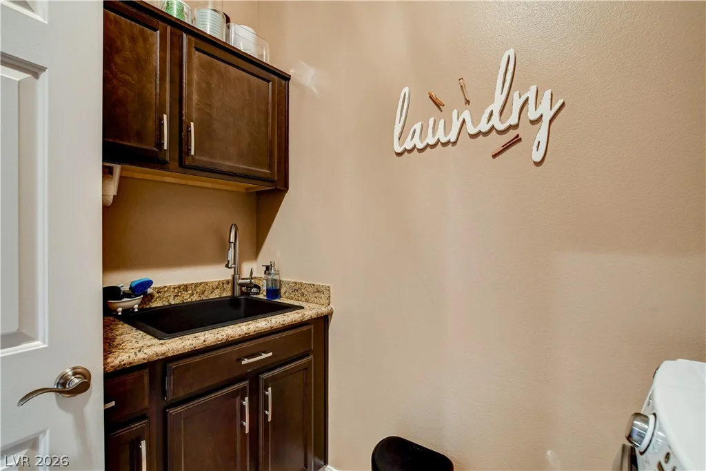 3364 Garden Shower, Las Vegas, NV 89135