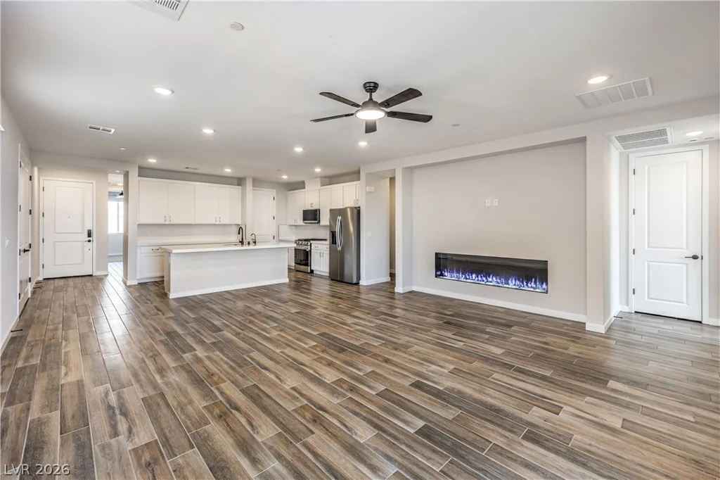 8336 Tanton Ridge, Las Vegas, NV 89166