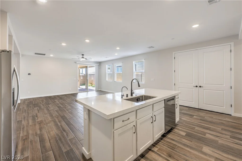 8336 Tanton Ridge, Las Vegas, NV 89166