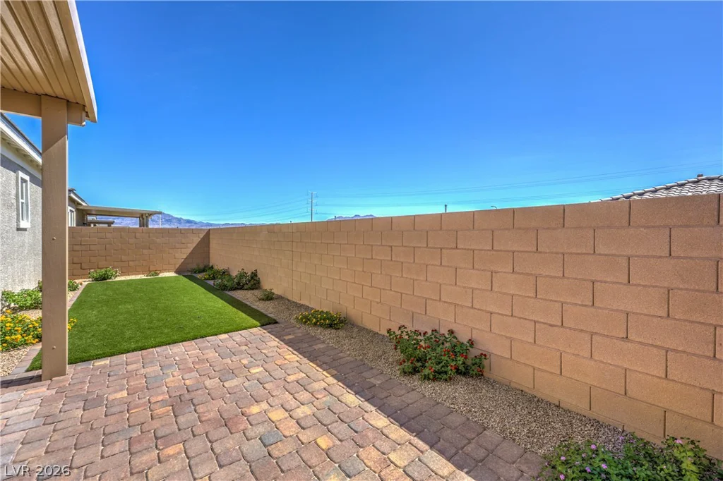 8336 Tanton Ridge, Las Vegas, NV 89166